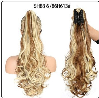 Extension queue de cheval/ BETTY |